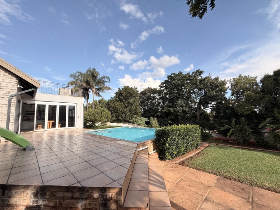 4 Bedroom Property for Sale in Signal Hill KwaZulu-Natal