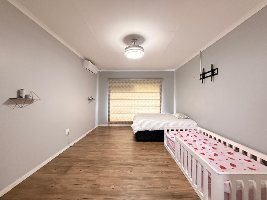 4 Bedroom Property for Sale in Signal Hill KwaZulu-Natal