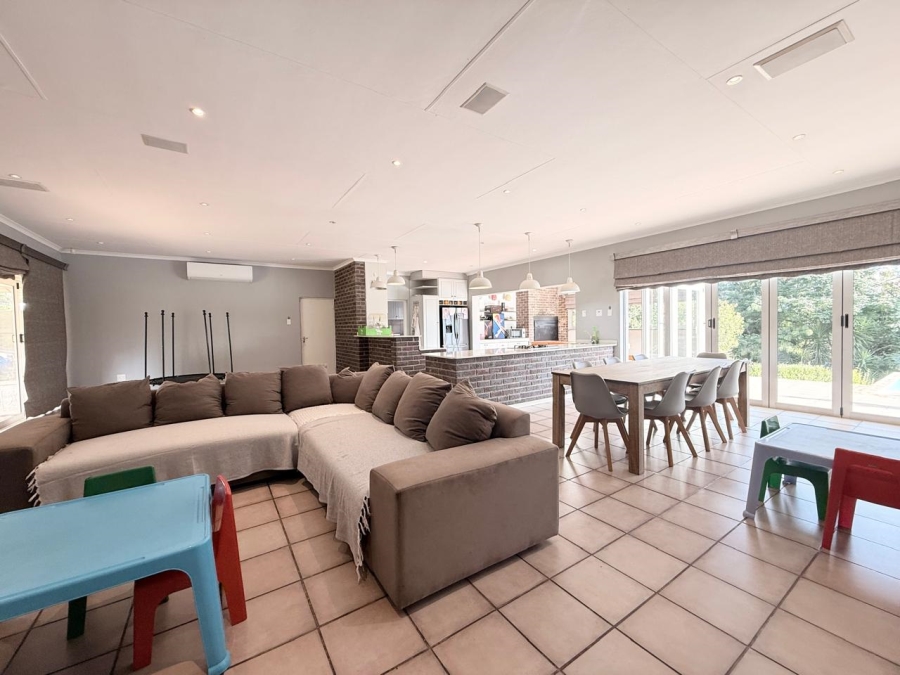 4 Bedroom Property for Sale in Signal Hill KwaZulu-Natal