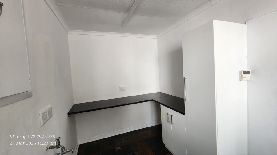 5 Bedroom Property for Sale in Athlone KwaZulu-Natal