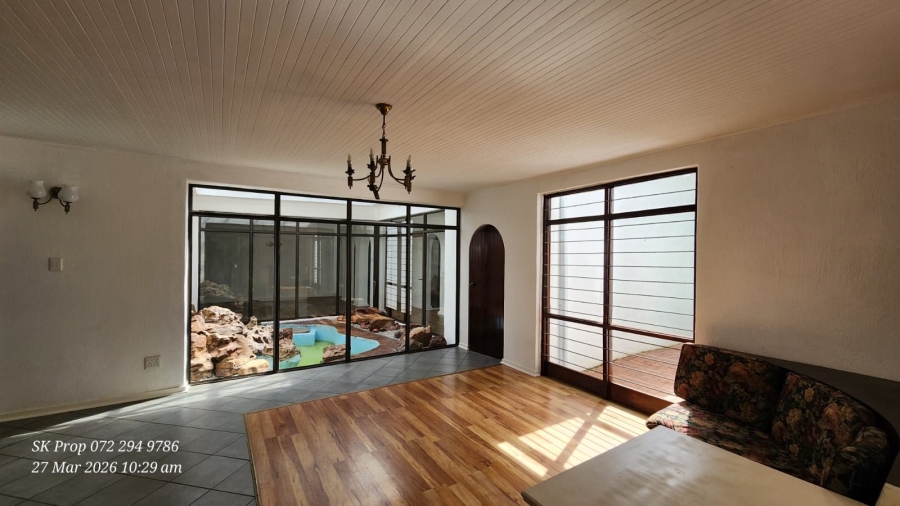 5 Bedroom Property for Sale in Athlone KwaZulu-Natal