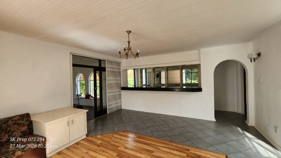 5 Bedroom Property for Sale in Athlone KwaZulu-Natal