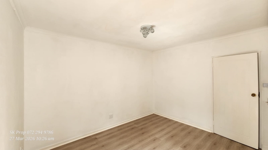 5 Bedroom Property for Sale in Athlone KwaZulu-Natal