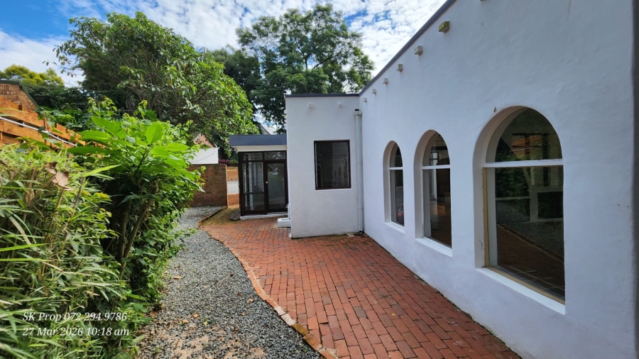 5 Bedroom Property for Sale in Athlone KwaZulu-Natal