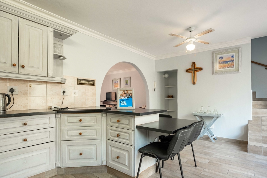 3 Bedroom Property for Sale in Amanzimtoti KwaZulu-Natal