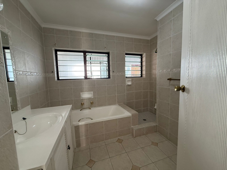 4 Bedroom Property for Sale in Athlone KwaZulu-Natal