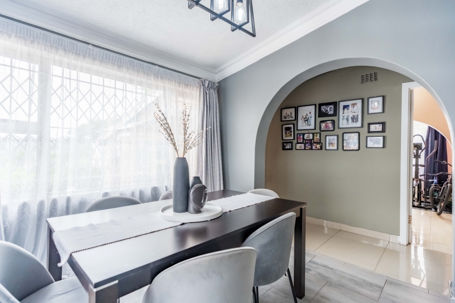 4 Bedroom Property for Sale in Escombe KwaZulu-Natal