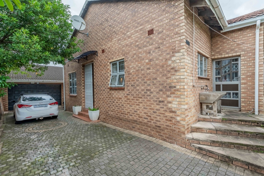 4 Bedroom Property for Sale in Escombe KwaZulu-Natal