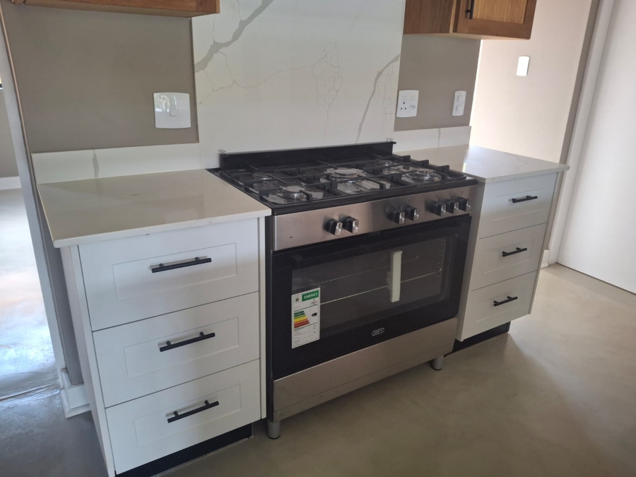 To Let 3 Bedroom Property for Rent in St Johns Village KwaZulu-Natal