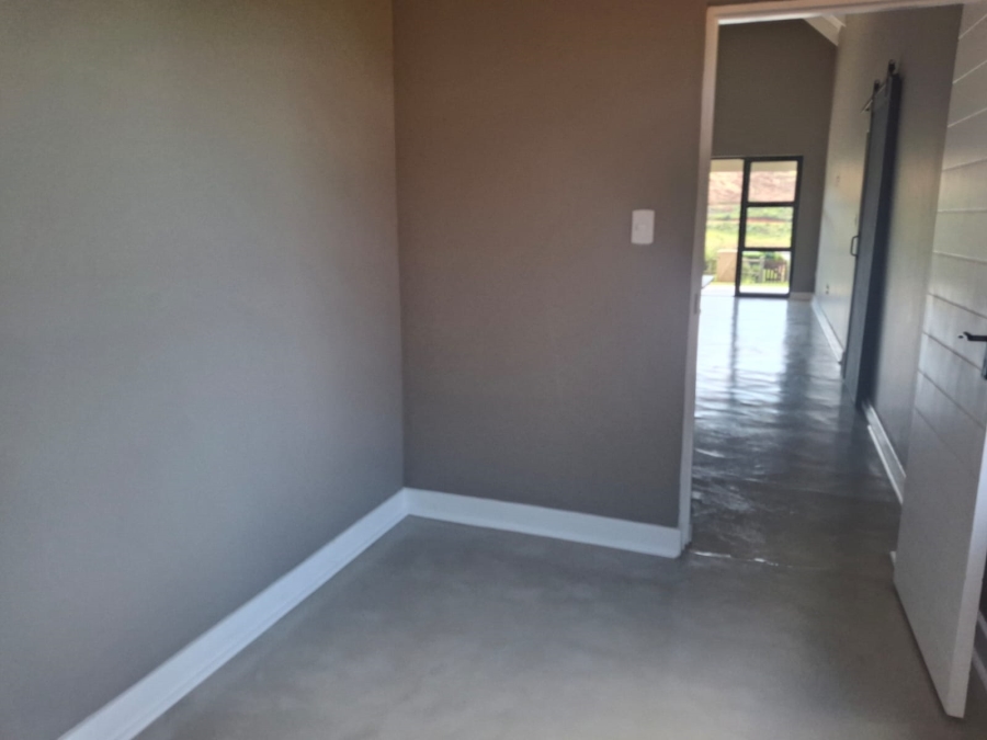 To Let 3 Bedroom Property for Rent in St Johns Village KwaZulu-Natal