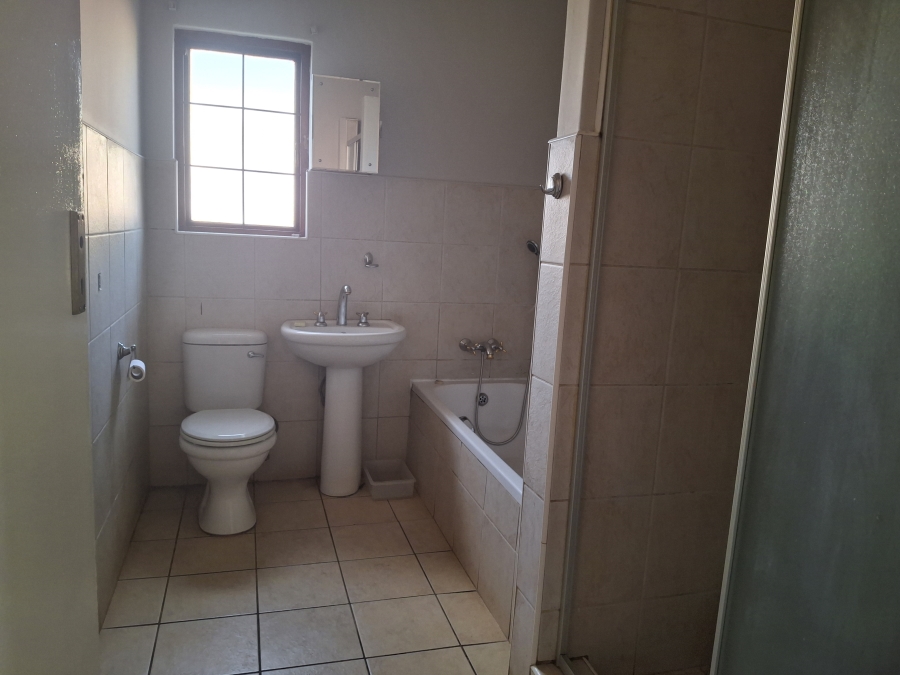 To Let 3 Bedroom Property for Rent in Howick West KwaZulu-Natal