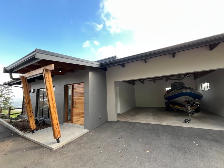 3 Bedroom Property for Sale in Kloof KwaZulu-Natal