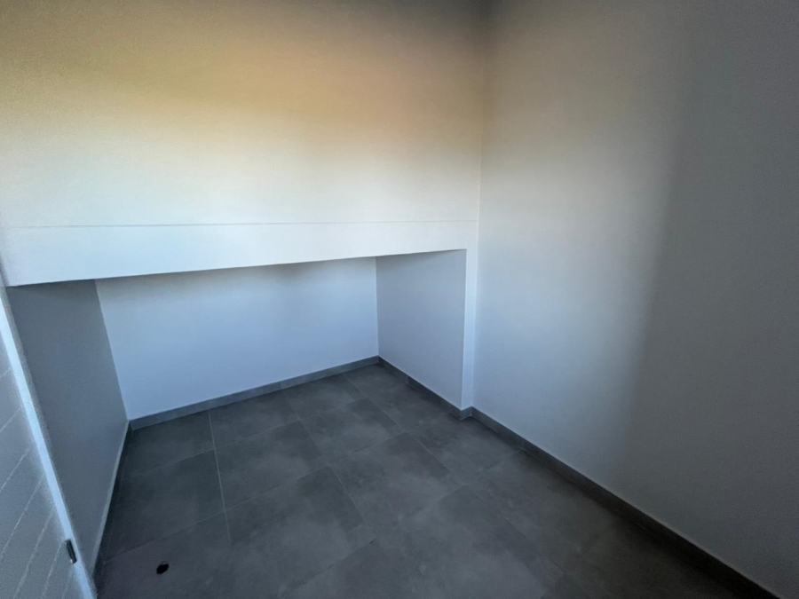 3 Bedroom Property for Sale in Kloof KwaZulu-Natal