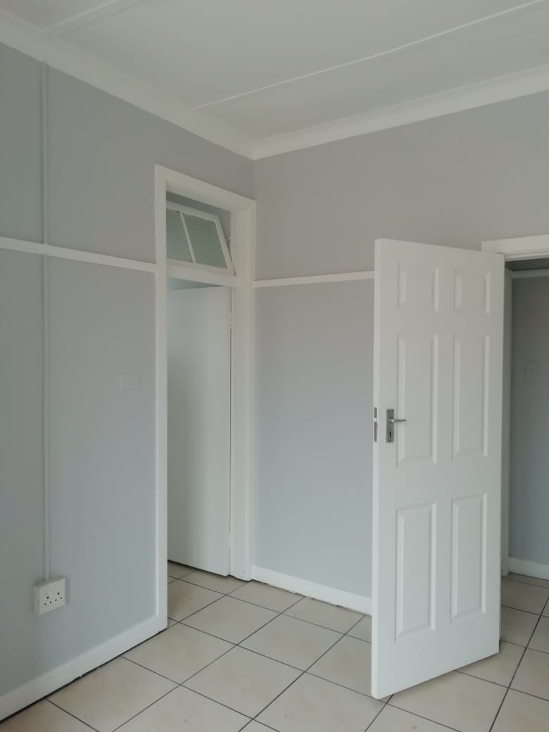 To Let 1 Bedroom Property for Rent in Glenwood KwaZulu-Natal