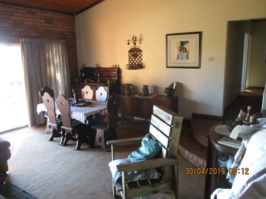 To Let 4 Bedroom Property for Rent in Merrivale KwaZulu-Natal