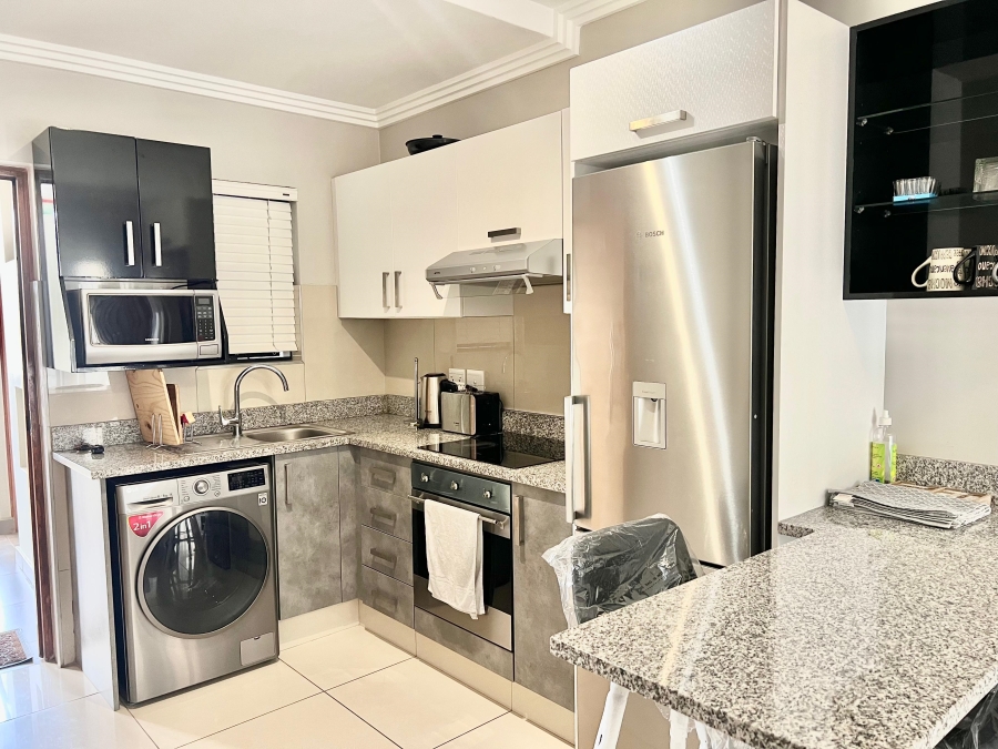 To Let 2 Bedroom Property for Rent in Umhlanga KwaZulu-Natal