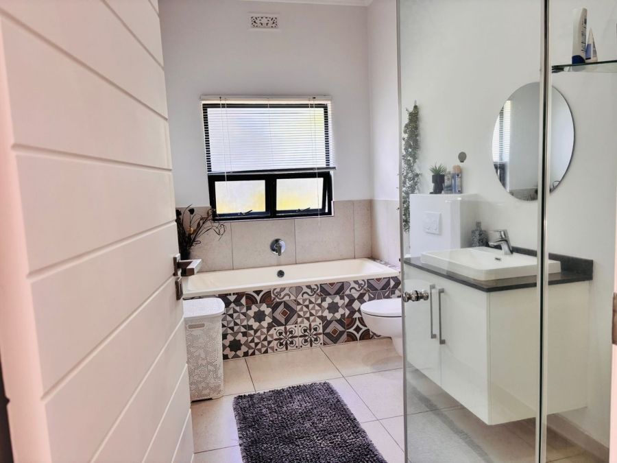 4 Bedroom Property for Sale in Palm Lakes Estate KwaZulu-Natal