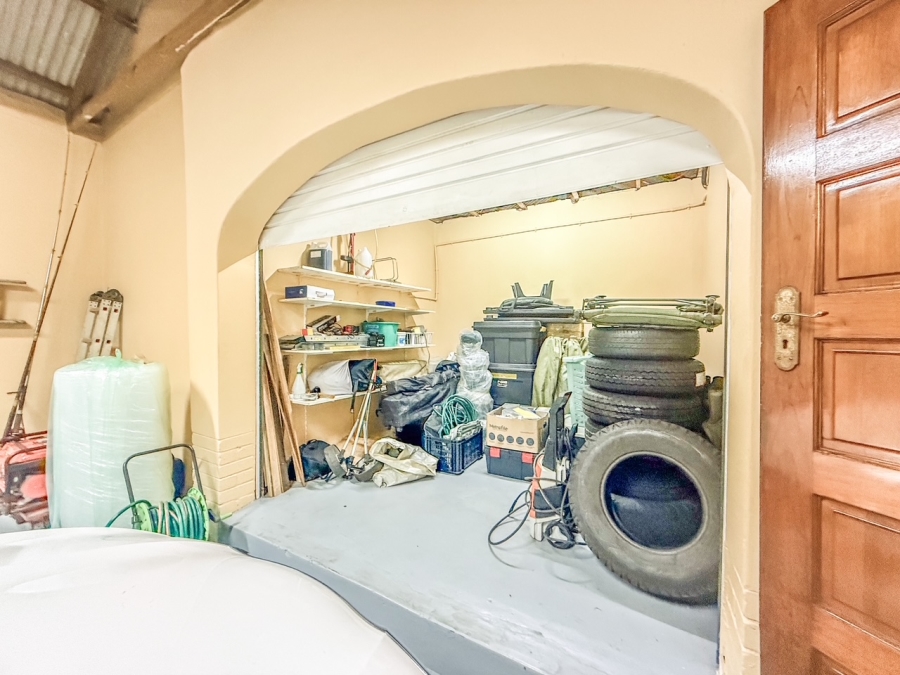 5 Bedroom Property for Sale in Empangeni Central KwaZulu-Natal