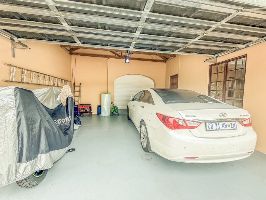 5 Bedroom Property for Sale in Empangeni Central KwaZulu-Natal