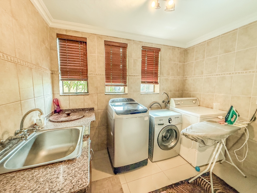 4 Bedroom Property for Sale in Meer En See KwaZulu-Natal