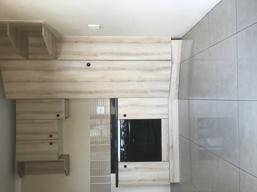 To Let 1 Bedroom Property for Rent in Montclair KwaZulu-Natal