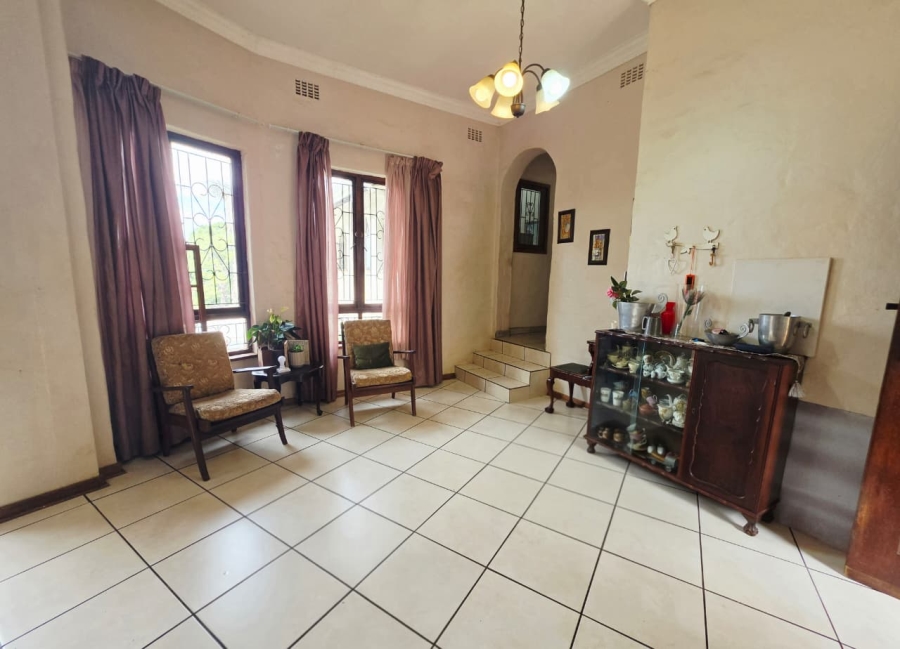 5 Bedroom Property for Sale in Fairview KwaZulu-Natal