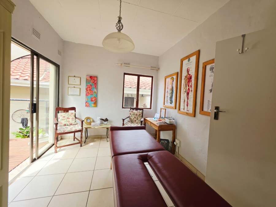 5 Bedroom Property for Sale in Fairview KwaZulu-Natal