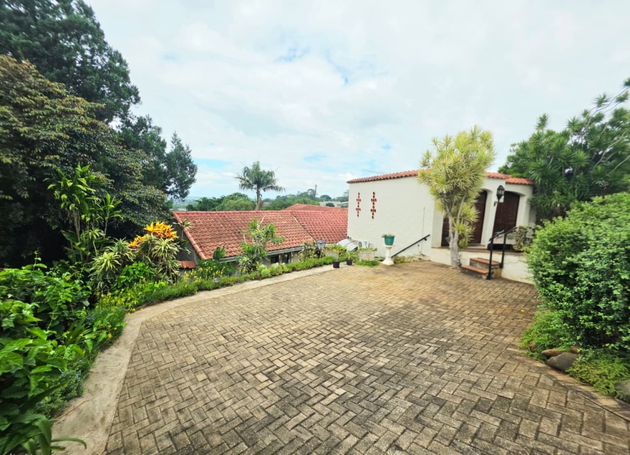 5 Bedroom Property for Sale in Fairview KwaZulu-Natal