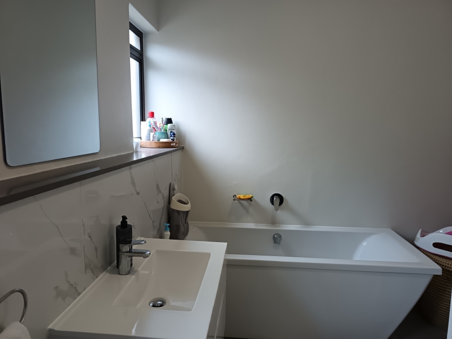 To Let 3 Bedroom Property for Rent in Izinga KwaZulu-Natal