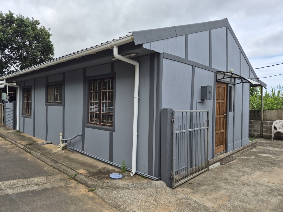 2 Bedroom Property for Sale in Amanzimtoti KwaZulu-Natal