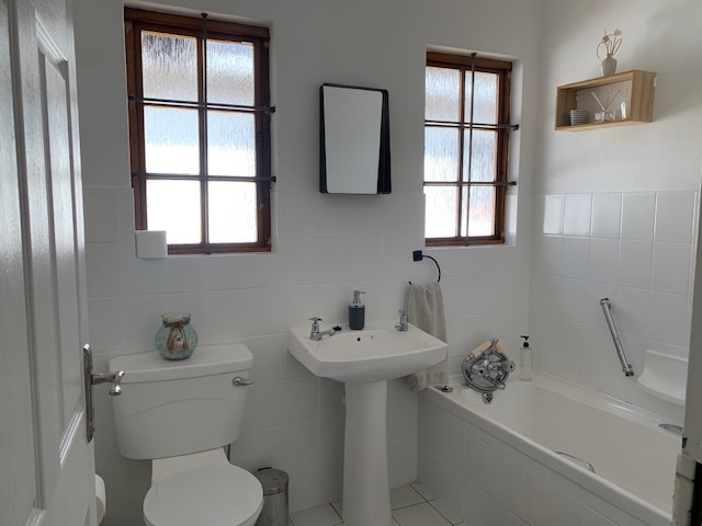 To Let 3 Bedroom Property for Rent in Chiltern Hills KwaZulu-Natal