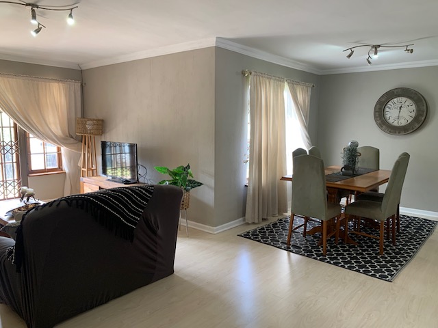 To Let 3 Bedroom Property for Rent in Chiltern Hills KwaZulu-Natal