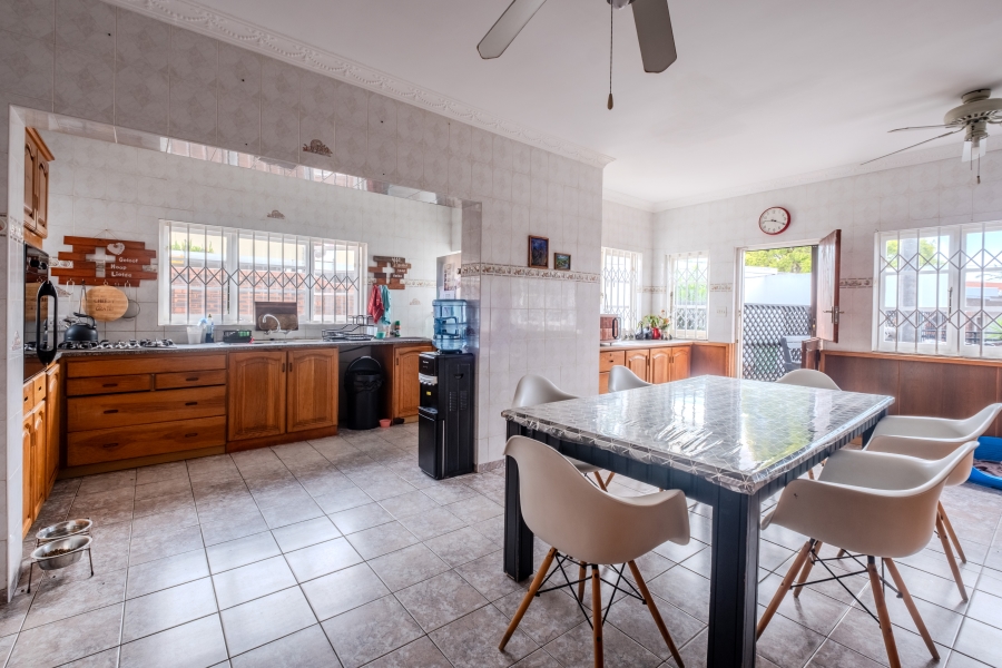 7 Bedroom Property for Sale in Durban North KwaZulu-Natal