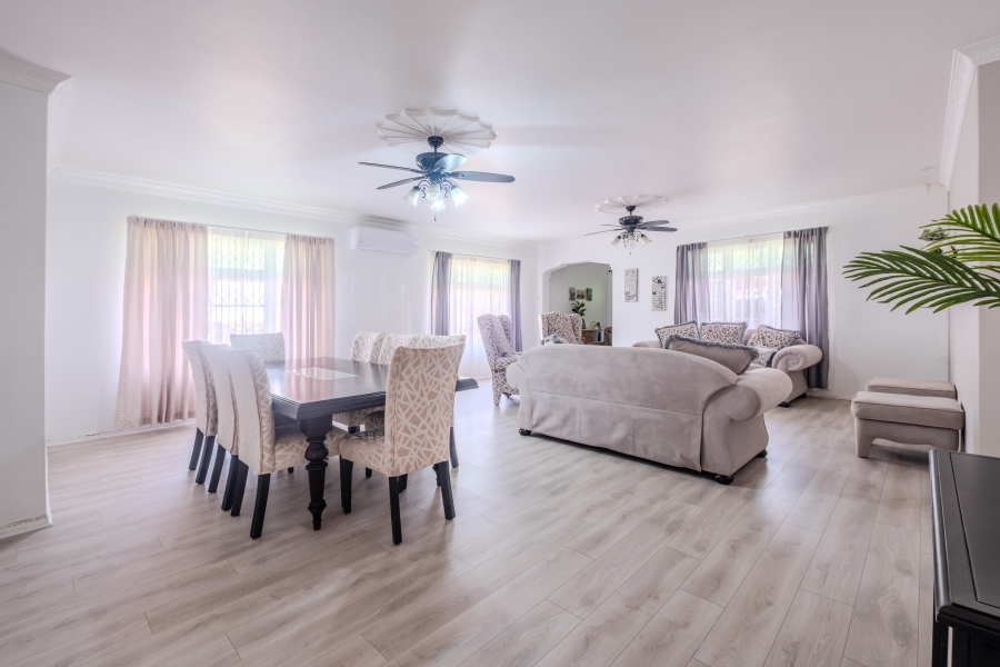 7 Bedroom Property for Sale in Durban North KwaZulu-Natal