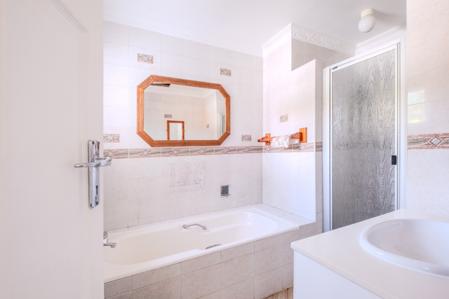 7 Bedroom Property for Sale in Durban North KwaZulu-Natal