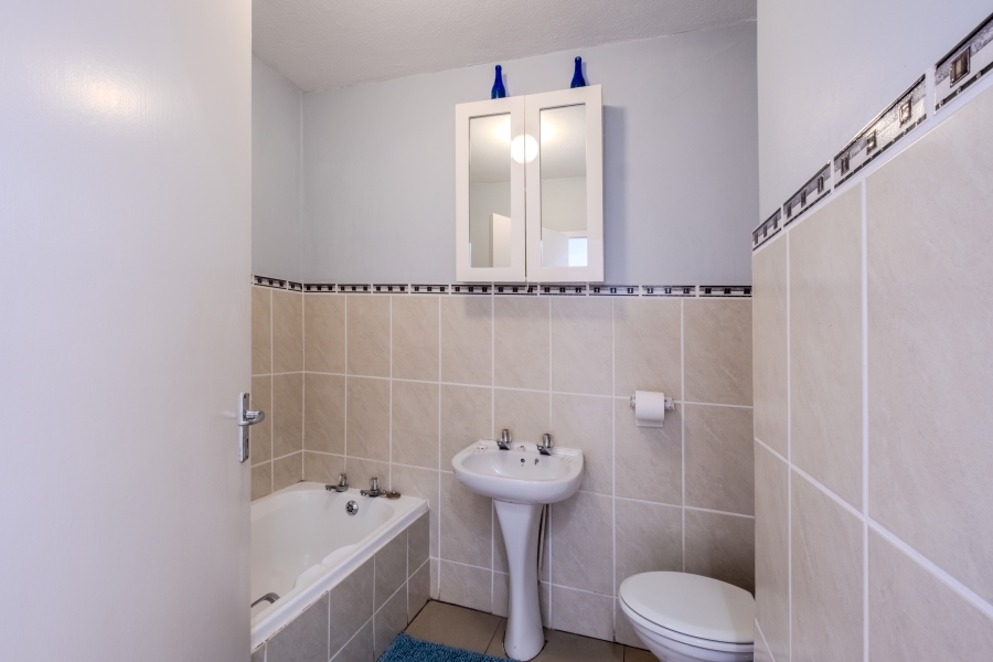 2 Bedroom Property for Sale in Umhlanga KwaZulu-Natal