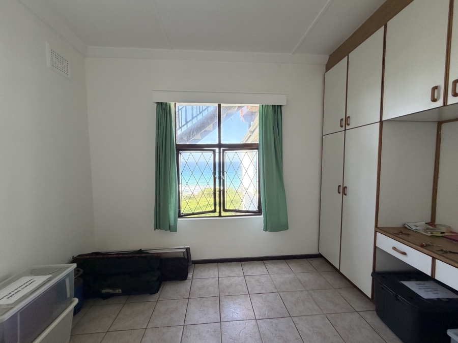 5 Bedroom Property for Sale in Amanzimtoti KwaZulu-Natal