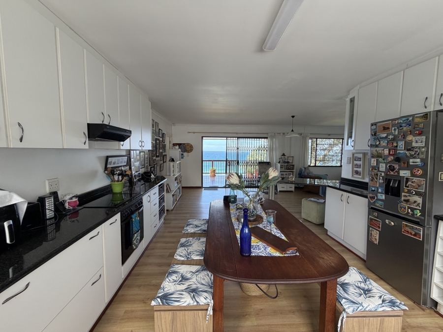 5 Bedroom Property for Sale in Amanzimtoti KwaZulu-Natal