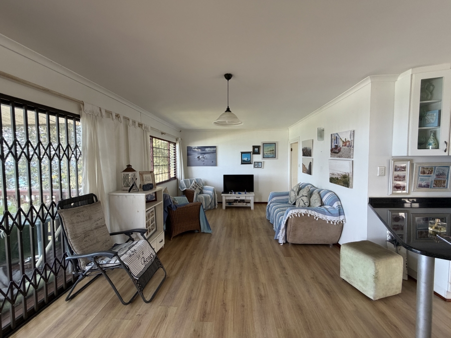 5 Bedroom Property for Sale in Amanzimtoti KwaZulu-Natal
