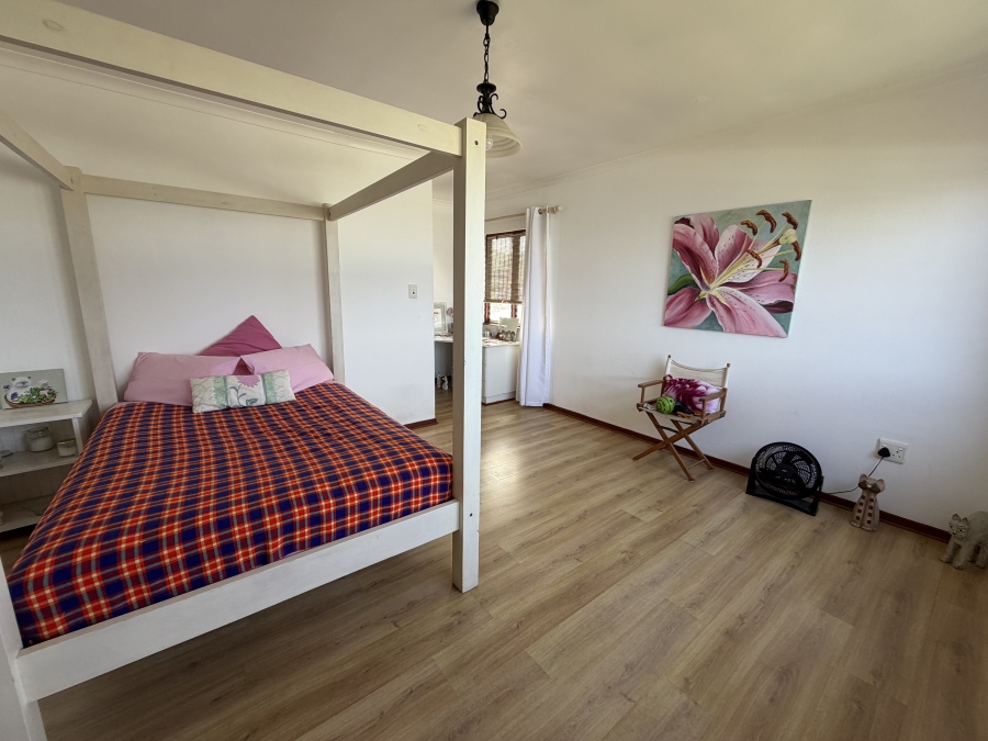 5 Bedroom Property for Sale in Amanzimtoti KwaZulu-Natal