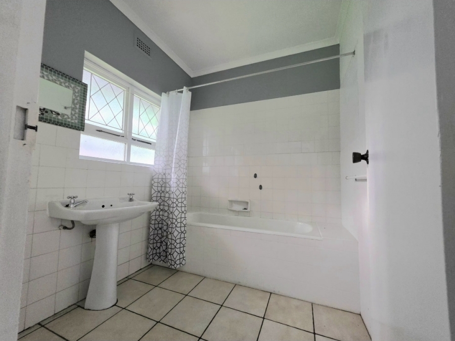 4 Bedroom Property for Sale in Athlone Park KwaZulu-Natal