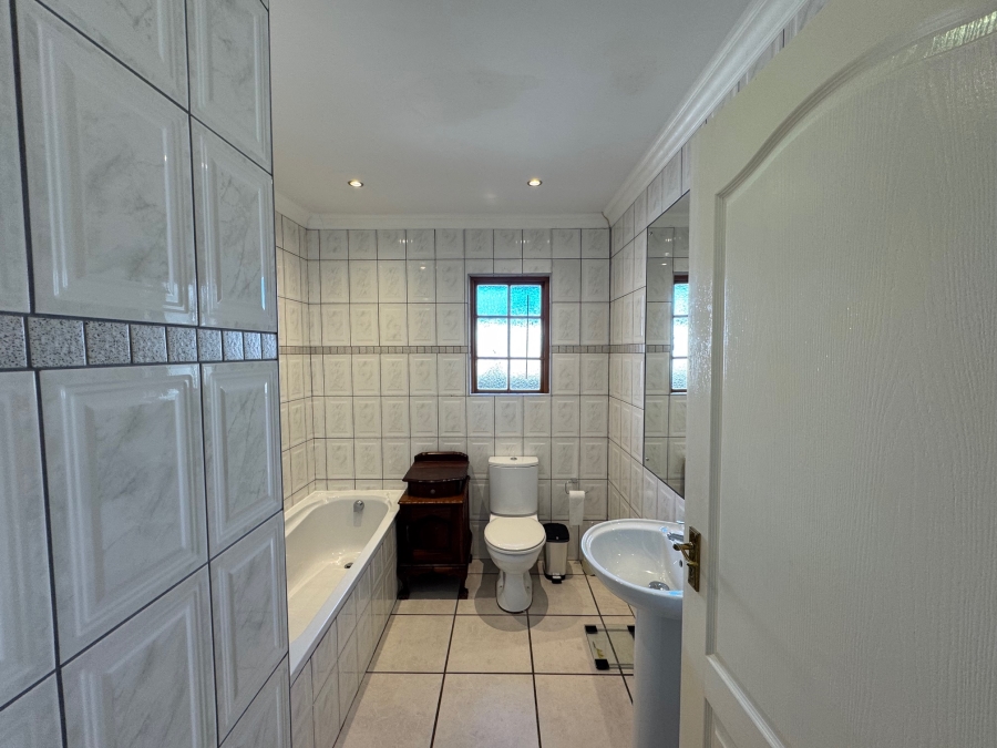 To Let 3 Bedroom Property for Rent in Merrivale Heights KwaZulu-Natal