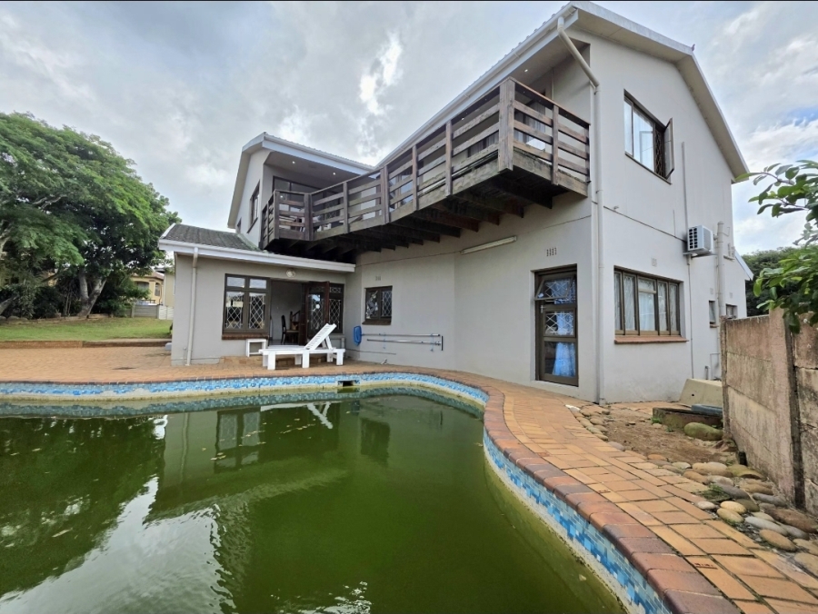 8 Bedroom Property for Sale in Amanzimtoti KwaZulu-Natal