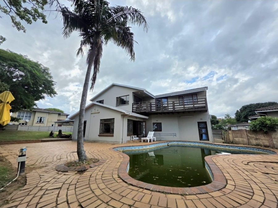 8 Bedroom Property for Sale in Amanzimtoti KwaZulu-Natal