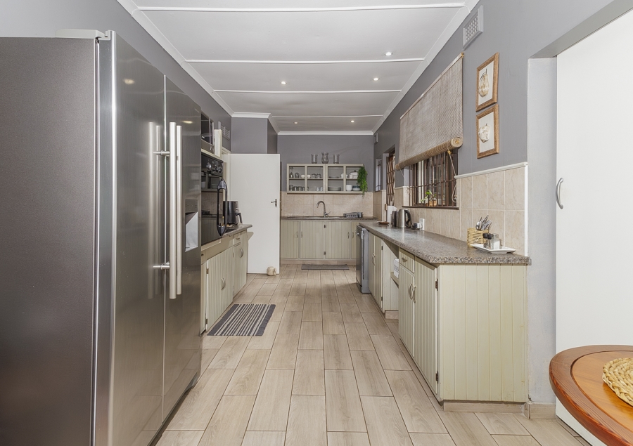 4 Bedroom Property for Sale in Dawncliffe KwaZulu-Natal