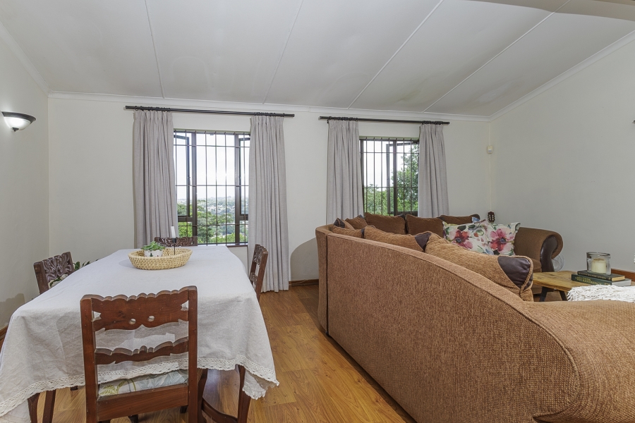 4 Bedroom Property for Sale in Dawncliffe KwaZulu-Natal