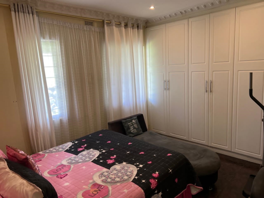 3 Bedroom Property for Sale in Savannah Park KwaZulu-Natal