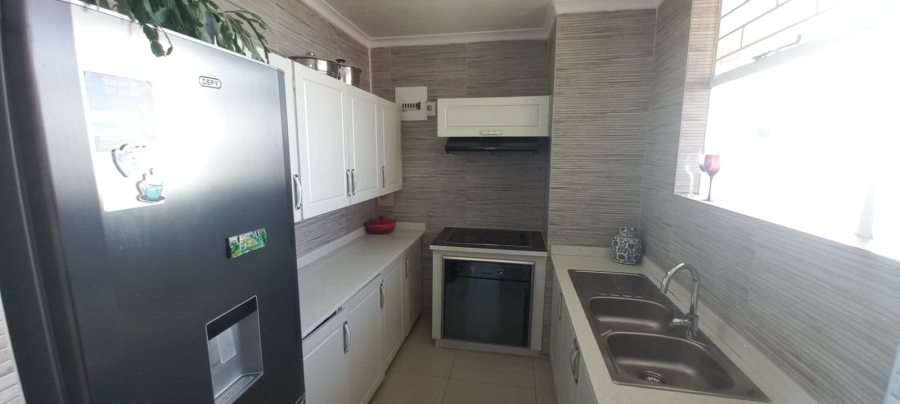 To Let 2 Bedroom Property for Rent in Morningside KwaZulu-Natal