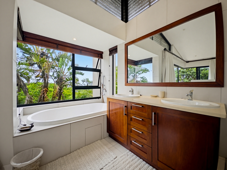 5 Bedroom Property for Sale in Zinkwazi Beach KwaZulu-Natal