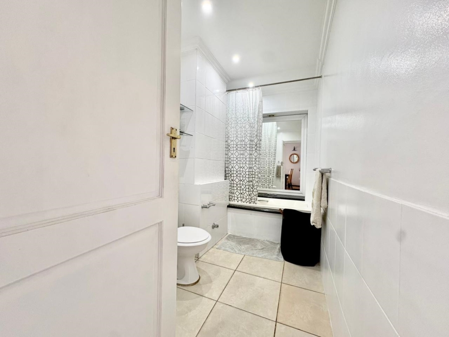 2 Bedroom Property for Sale in Umhlanga KwaZulu-Natal